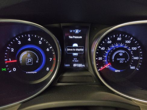Used 2015 Hyundai Santa Fe Sport w/ Option Group 03 FWD image 23