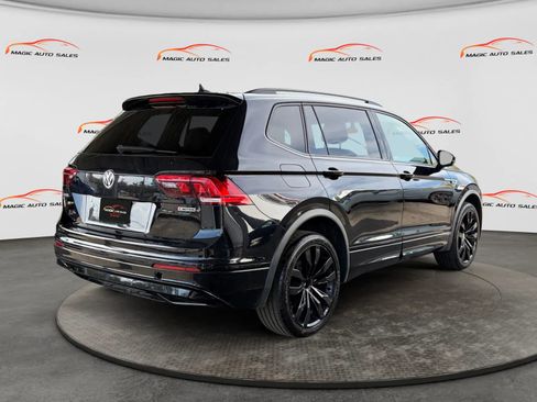 Used 2020 Volkswagen Tiguan SE R-Line image 8