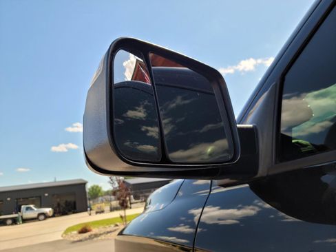 Used 2016 RAM 2500 Tradesman w/ Chrome Appearance Group AWD/4WD image 18