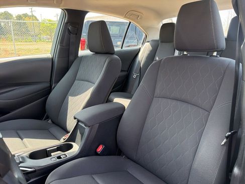 Used 2024 Toyota Corolla LE image 17