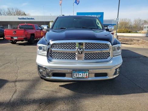 Used 2017 RAM 1500 Laramie AWD/4WD image 3