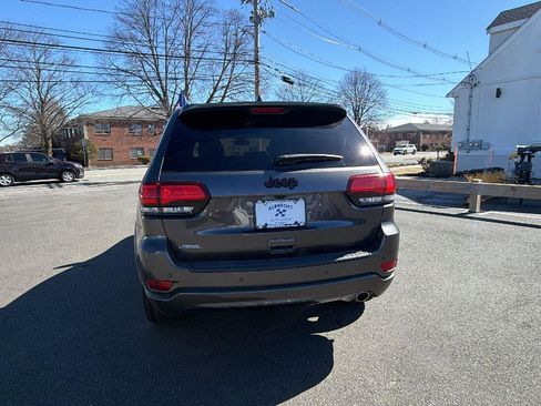 Used 2020 Jeep Grand Cherokee Altitude image 6