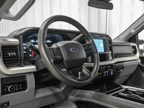 Used 2025 Ford F350 XLT w/ FX4 Off-Road Package AWD/4WD image 15