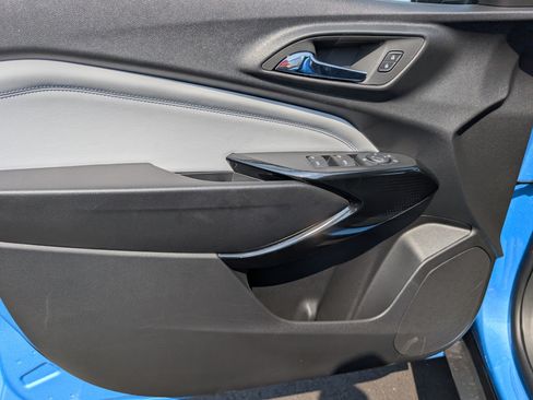 New 2026 Chevrolet Trax LT w/ Midnight Edition FWD image 18