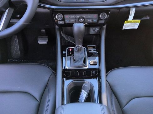 New 2026 Jeep Compass Limited image 18