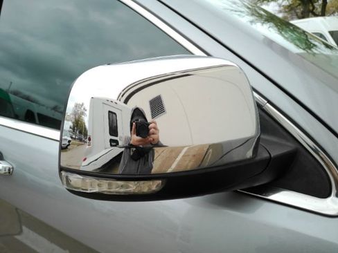 Used 2015 Jeep Grand Cherokee Limited image 22