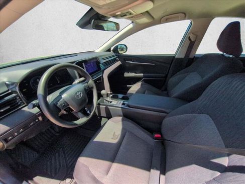 Used 2025 Toyota Camry LE FWD image 10