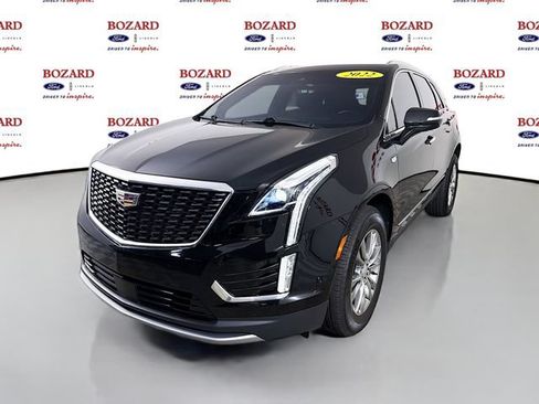 Used 2022 Cadillac XT5 Premium Luxury w/ Technology Package FWD image 4