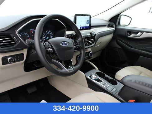 Used 2022 Ford Escape SEL w/ Class II Trailer Tow Package image 14