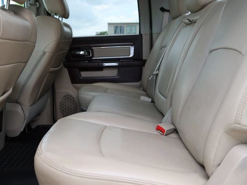 Used 2016 RAM 2500 Laramie w/ Convenience Group AWD/4WD image 30