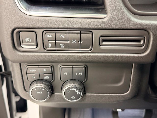 Certified 2024 Chevrolet Tahoe RST w/ Luxury Package AWD/4WD image 17