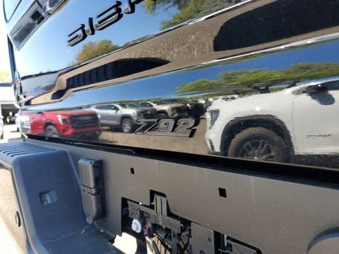 New 2026 GMC Sierra 2500 AT4 w/ Technology Package AWD/4WD image 10