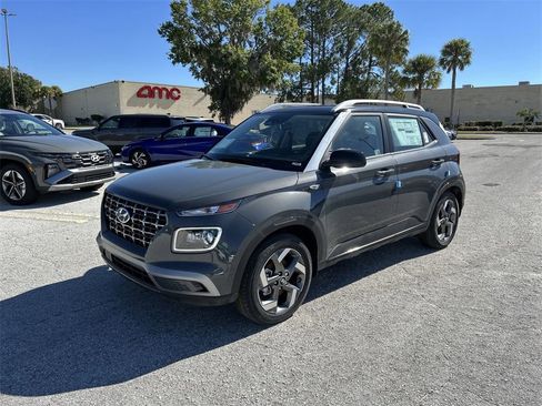 New 2025 Hyundai Venue Limited image 15