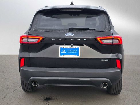 Used 2025 Ford Escape ST-Line image 4