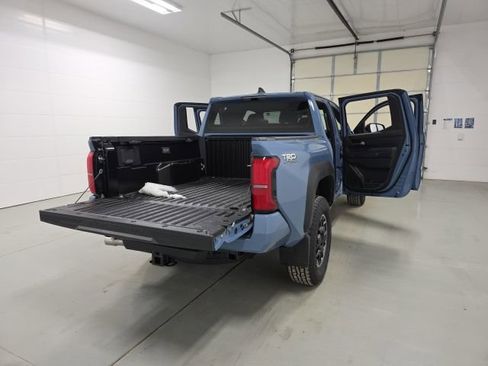 New 2026 Toyota Tacoma TRD Off-Road AWD/4WD image 12