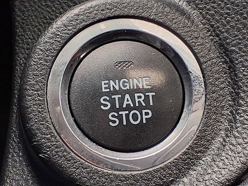 Used 2022 Subaru Outback Limited XT image 16