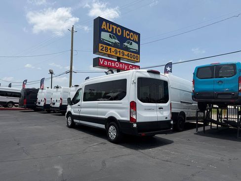 Used 2021 Ford Transit 350 XLT RWD image 2