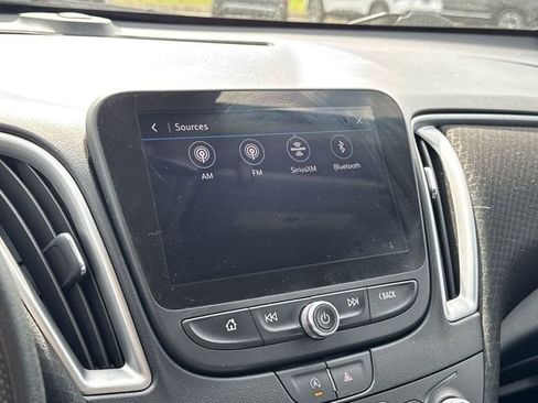 Used 2024 Chevrolet Malibu LT image 17