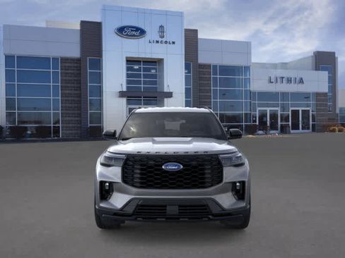 New 2026 Ford Explorer ST-Line w/ ST-Line Street Pack image 6
