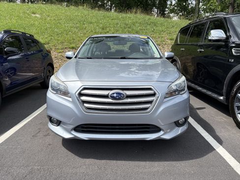 Used 2016 Subaru Legacy 2.5i Limited AWD/4WD image 2