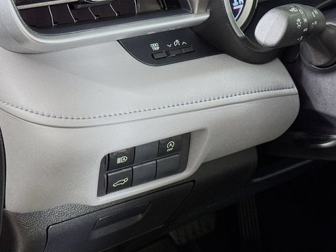 Certified 2026 Toyota Highlander XLE AWD/4WD image 10