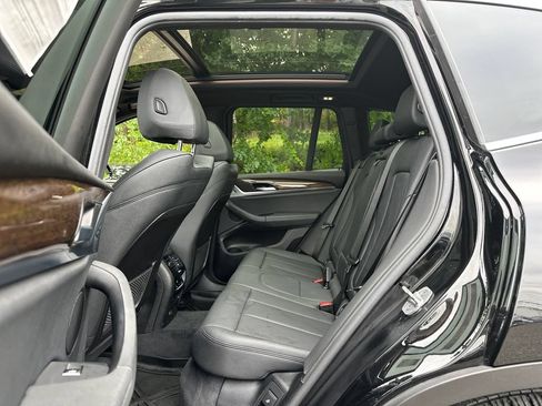 Used 2019 BMW X3 xDrive30i w/ Driving Assistance Package AWD/4WD image 18
