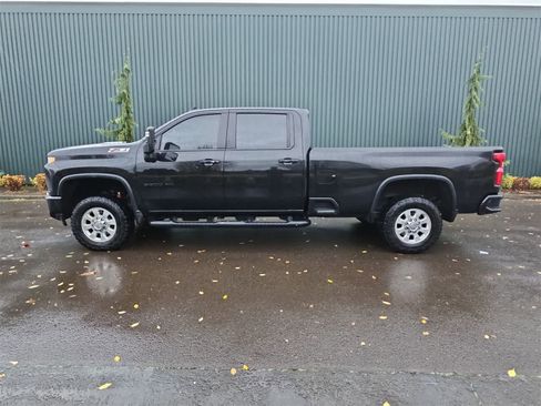 Used 2021 Chevrolet Silverado 3500 LTZ w/ LTZ Plus Package image 3