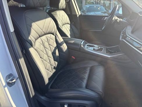Used 2024 BMW X7 xDrive40i AWD/4WD image 7