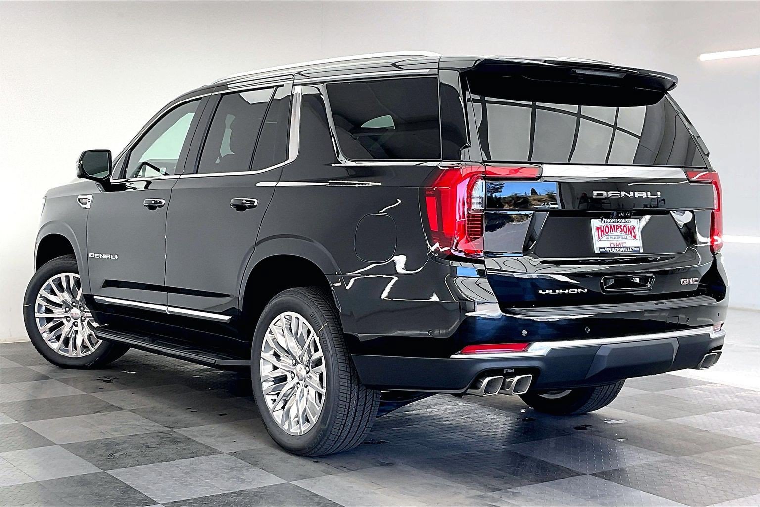 New 2026 GMC Yukon Denali w/ Advanced Technology Package AWD/4WD image 2