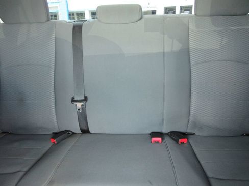 Used 2014 RAM 1500 Express AWD/4WD image 21