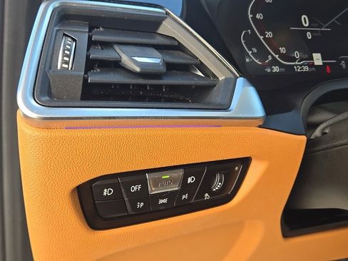 Used 2022 BMW 330i xDrive Sedan w/ M Sport Package image 29