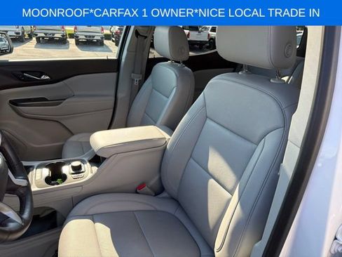 Used 2023 GMC Acadia SLT w/ Technology Package FWD image 16