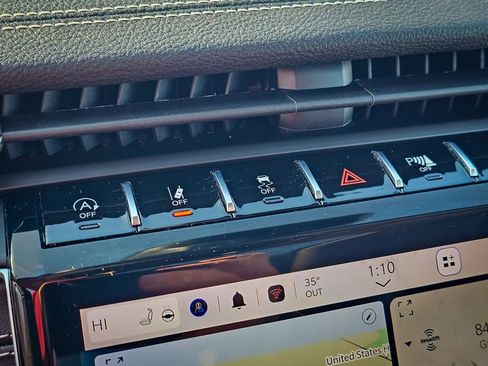 Certified 2024 Jeep Grand Cherokee L Limited image 23