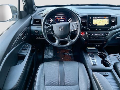 Used 2023 Honda Passport TrailSport image 23