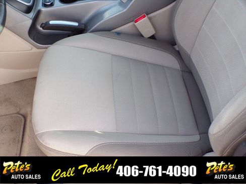 Used 2015 Ford C-MAX SE image 21