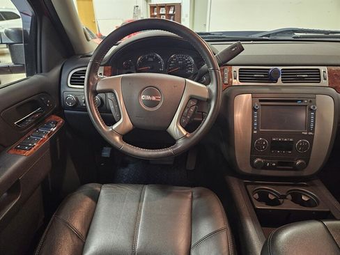 Used 2013 GMC Sierra 2500 SLT w/ Suspension Package, Off-Road AWD/4WD image 28