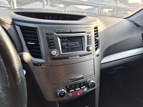 Used 2014 Subaru Outback 2.5i Premium w/ Popular Package #1B AWD/4WD image 11