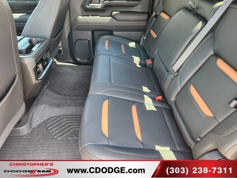 Used 2024 GMC Sierra 2500 AT4 w/ AT4 Premium Plus Package AWD/4WD image 20