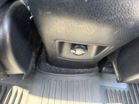 Used 2017 Toyota RAV4 Limited FWD image 21