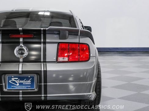 Used 2006 Ford Mustang GT image 24