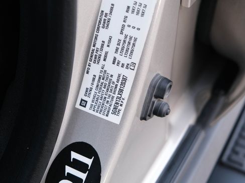 Used 2009 HUMMER H3T Alpha image 37