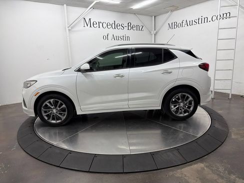 Used 2020 Buick Encore GX Essence w/ Experience Buick Package FWD image 4