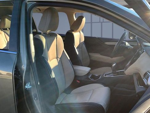 Used 2025 Subaru Outback Limited w/ Popular Package #2 image 7