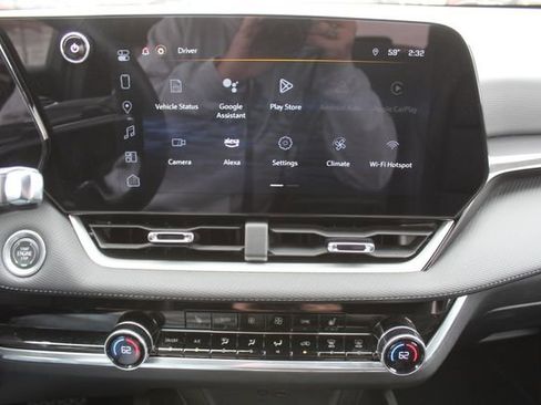 Used 2025 Chevrolet Equinox LT w/ Convenience Package II FWD image 27