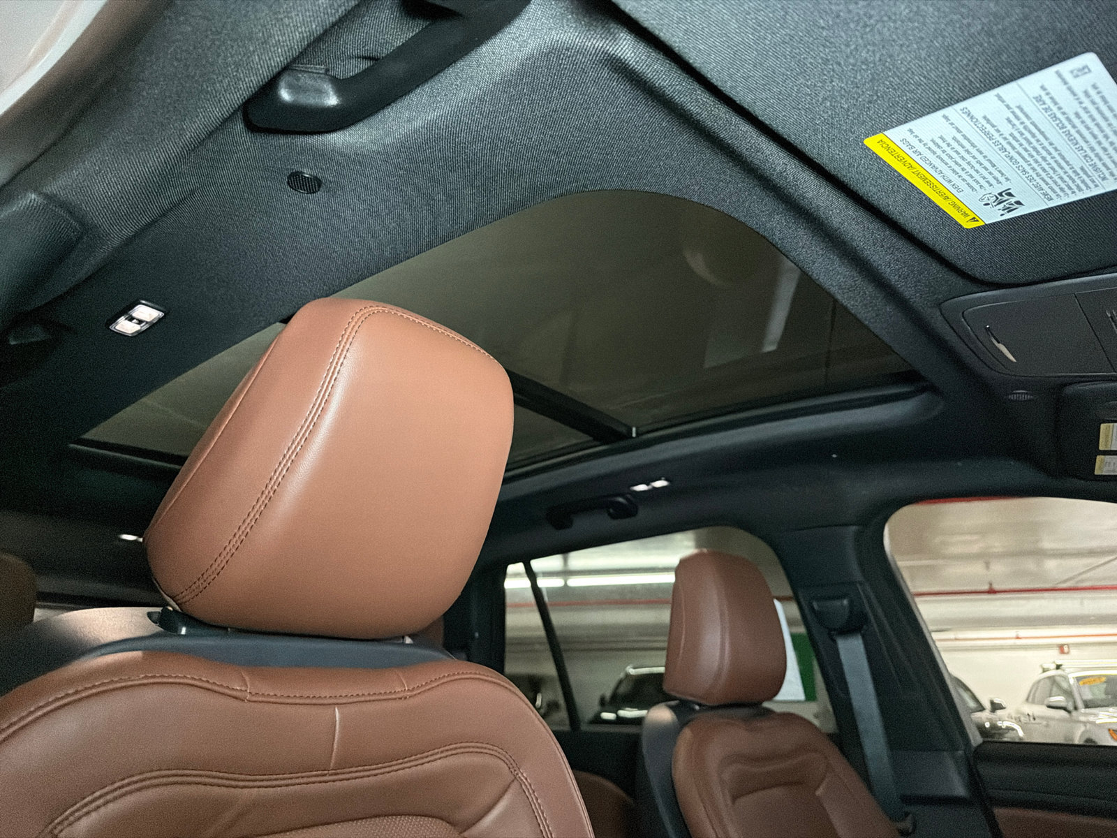New 2027 Lincoln Aviator Reserve w/ Jet Appearance Package AWD/4WD image 13