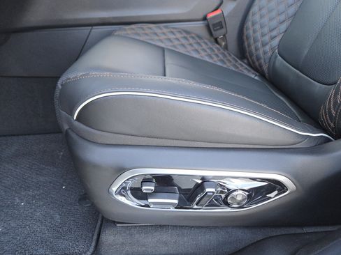 New 2025 Jeep Grand Cherokee L Summit image 19