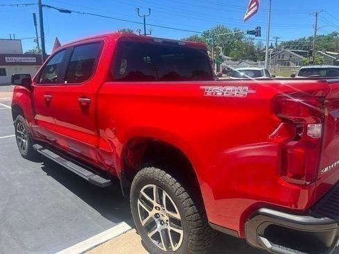 Used 2020 Chevrolet Silverado 1500 Custom Trail Boss w/ Custom Convenience Package AWD/4WD image 6