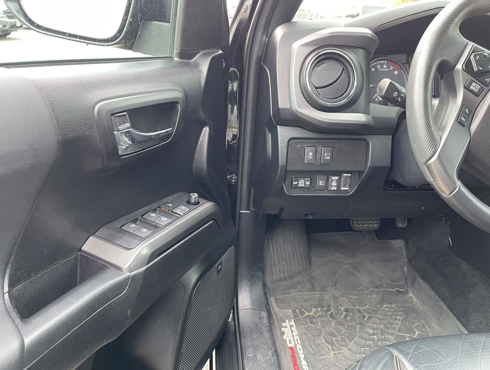 Used 2021 Toyota Tacoma TRD Pro AWD/4WD image 2