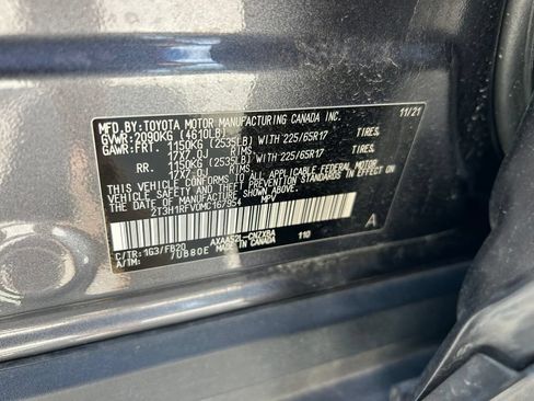 Used 2021 Toyota RAV4 LE FWD image 10