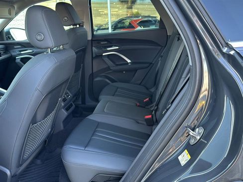 Used 2025 Audi Q5 Premium Plus w/ Premium Plus image 14